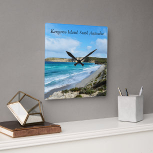 "Beauty Captured: Iconic Coastline Kangaroo Island Quadratische Wanduhr