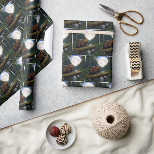 Beaver Moon In a Forest Geschenkpapier (Kunsthandwerk)