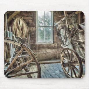 Bedeckter Wagen, hölzernes Wagenrad Mousepad