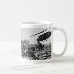 Bedeutenden Crandalls UH-1D Hubschrauber im Kaffeetasse