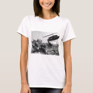 Bedeutenden Crandalls UH-1D Hubschrauber im T-Shirt