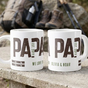 Bedrängter Papa Jahr Personalisiert Braun Grün Jumbo-Tasse