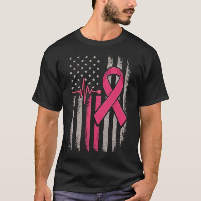 Bedrückte amerikanische Flagge rosa Ribbon Brustkr T-Shirt (Vorderseite)