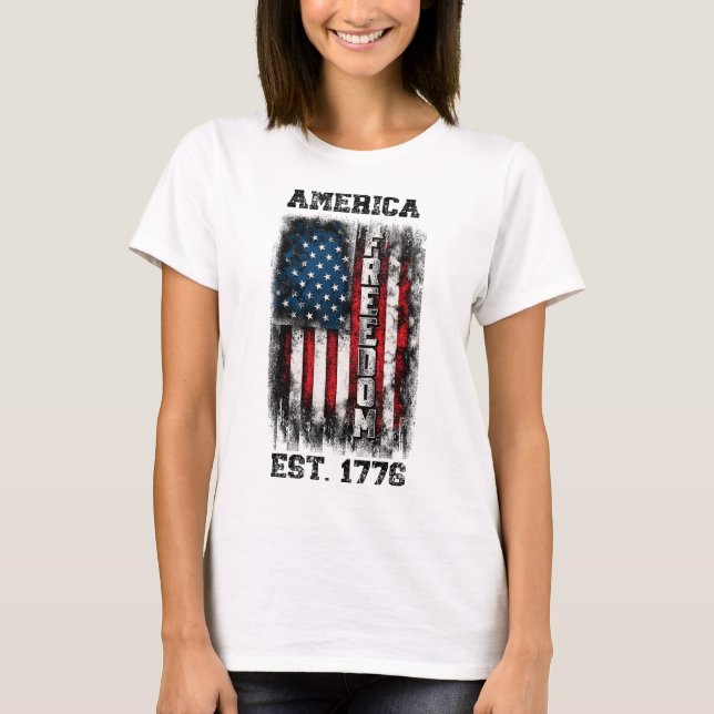 Bedrückte Freiheit der amerikanischen Flagge Est 1 T-Shirt (Vorderseite)