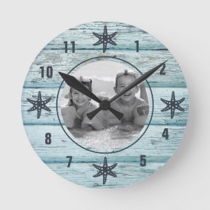 Bedrücktes Blue Beach Wood Starfish Foto Runde Wanduhr