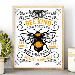 Bee Kind war positiv Bee Humble Niedlicher Zitat Poster<br><div class="desc">Bee Kind war positiv Bee Humble Niedliches Zitat Poster. Die perfekte Wohngestaltung für einen Imker oder jeden,  der Bienen Lieben hat.</div>