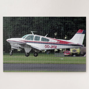 Beechcraft Bonanza OO-JKM - Flugplatz Kemble Puzzle