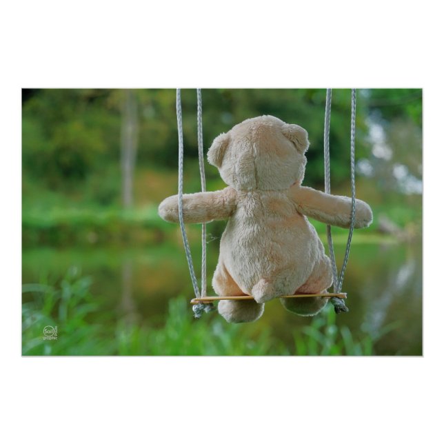 Beer op schommel vanaf de rug. poster (Vorderseite)