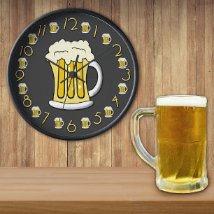 Beer Thirty Clock Wanduhr