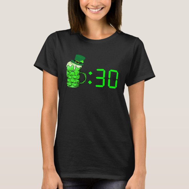 Beer Thirty  St Patricks Day Drinking Or Getting D T-Shirt (Vorderseite)
