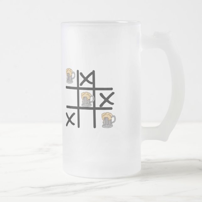 Beer Tic Tac Toe Mattierte Tasse (Rechts)