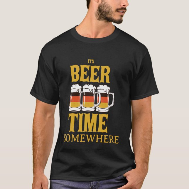 Beer Time Mugs Hilarious Oktober Fest T-Shirt (Vorderseite)