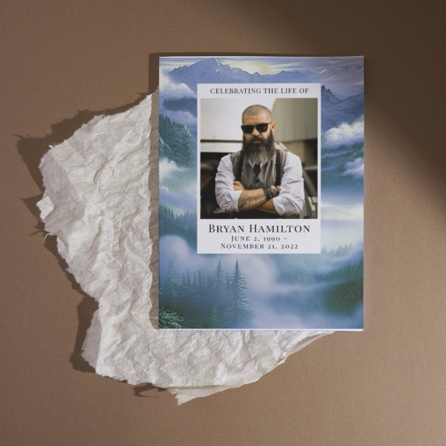 Beerdigung des Beerdigungsprogramms für die Wolken Einladung (Von Creator hochgeladen)