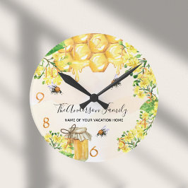 Bees honey yellow florals family monogram runde wanduhr