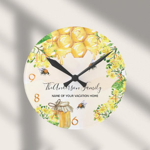Bees honey yellow florals family monogram runde wanduhr