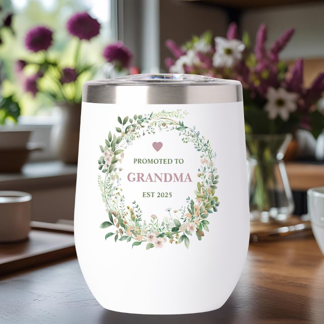 Befördert nach Oma Est. 2025 Blumendesign (Von Creator hochgeladen)