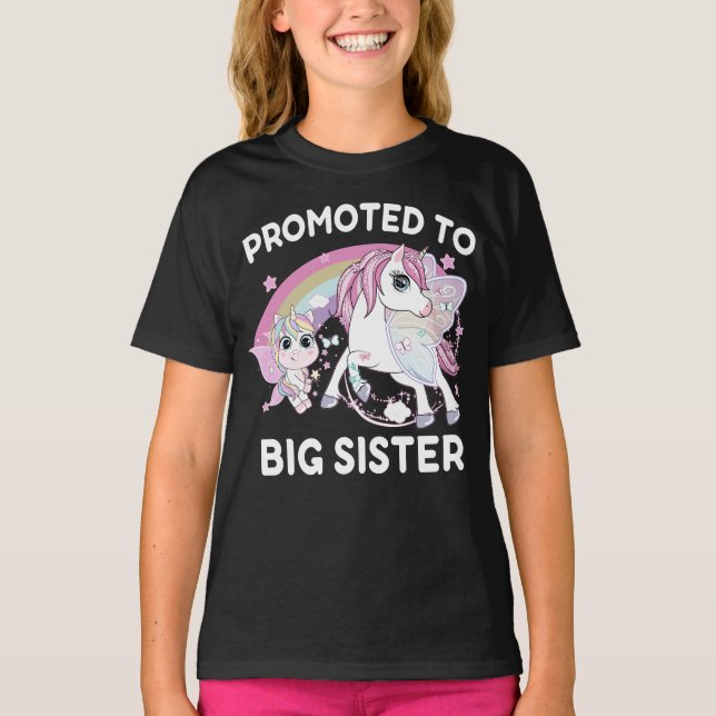 Befördert zu Big Sister Unicorn Funny T-Shirt (Vorderseite)