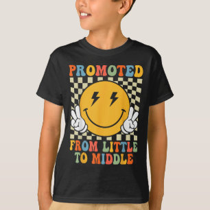 Befördert zu Mittelbrüder Schwester Kleinkind Ann T-Shirt