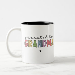 Befördert zu Oma New Oma zu Geschenken Zweifarbige Tasse