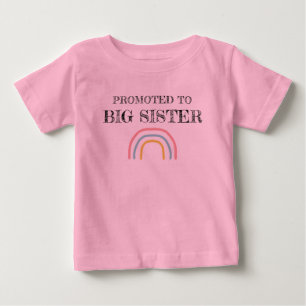 Befördert zum Big Sister Rainbow T - Shirt