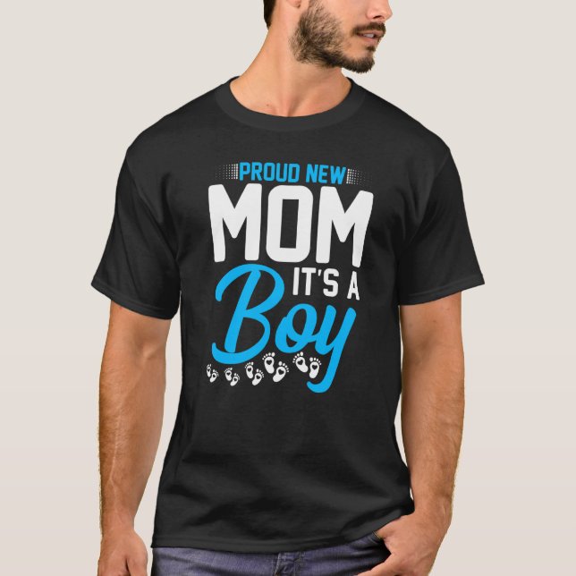 Befördert zur Junge Mutter von Mami Gender Reveal  T-Shirt (Vorderseite)