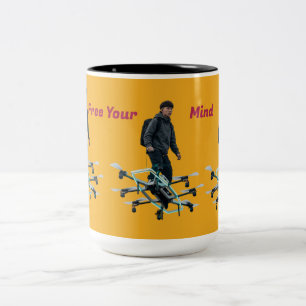 Befreie deinen Geist Real Drone Rider Futuristisch Zweifarbige Tasse