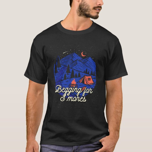 Begging for Smores Camping Camper Camp Campsite Fo T-Shirt (Vorderseite)