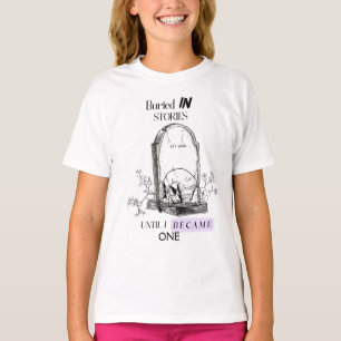 Begraben in Geschichten Dunkle Akademie Kunst T-Shirt