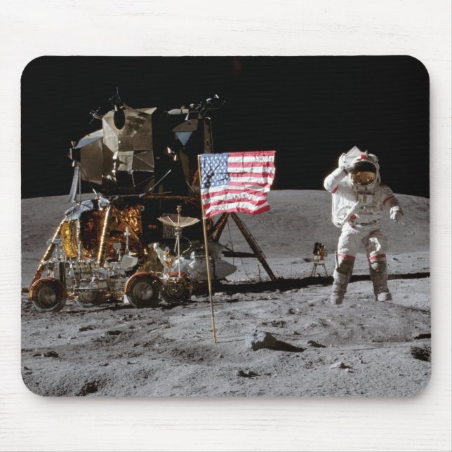 Begrüßung der US-Flagge auf dem Mond Mousepad (Vorne)