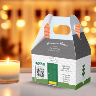 Begrüßung Zuhause Wooden Realtor Logo Grüne Tür Geschenkschachtel