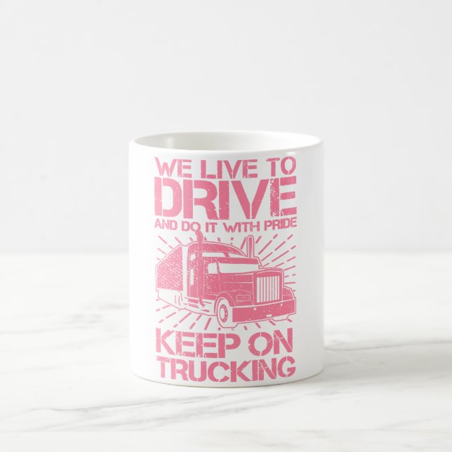 Behalt auf LKWing 18 Wheeler Pink Kaffeetasse (Mittel)