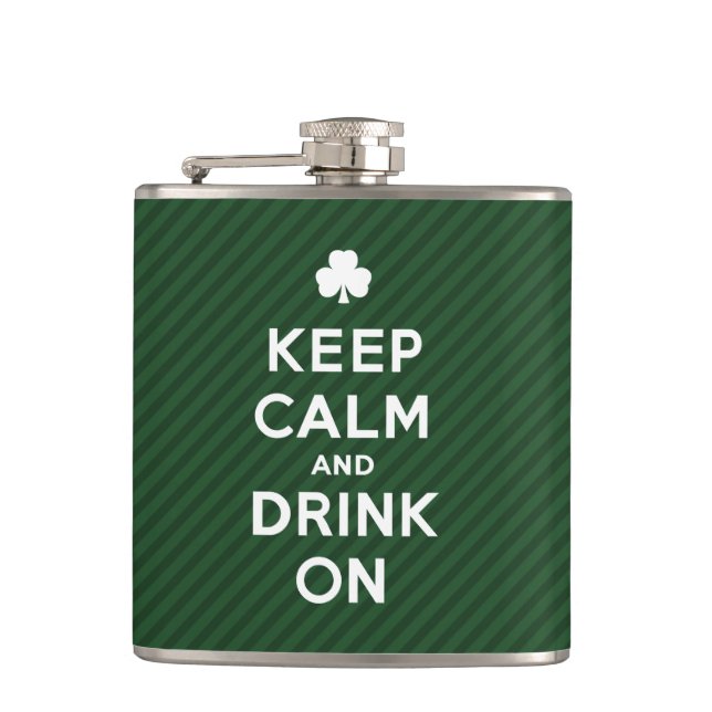 Behalt Calm and Drink On - Funny St Patrick Flasch Flachmann (Vorderseite)