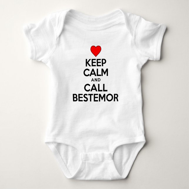 Behalt Calm Call Bestemor Baby Strampler (Vorderseite)