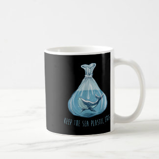 Behalt des Meeres frei von Plastik, um die Umwelt Kaffeetasse