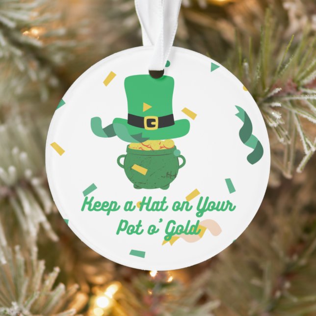 Behalt einen Hut auf den Gold-Pot auf einem Ornament (Baum)