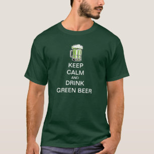 Behalt eines Angebots für grüne Bier T-Shirt