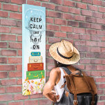 Behalt Ruhe auf 12"x36" gesteppter Leinwand<br><div class="desc">Große,  senkrechte Leinwand mit Farbe und Inspiration für unsere Reiseliebhaber! Messaging lautet:"Behalt Ruhe und Reisen an" - überlagert auf einem Globus mit einem Stapel von Koffern und Wildblumen darunter und weich pastellblauem Himmel mit Sternen oben.</div>