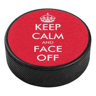 Behalt Ruhe und Gesichtsausdruck des Hockeypucks Eishockey Puck