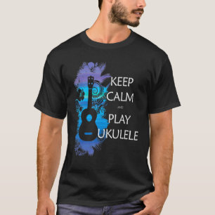 Behalt Ruhe und spiele Ukulele Tribal farbenfroh T-Shirt