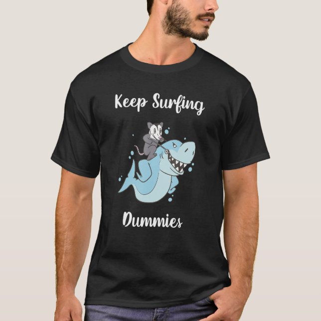 Behalt Surf Dummies Shark 1 T-Shirt (Vorderseite)