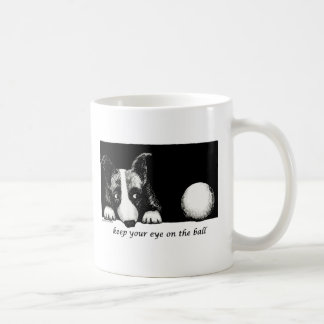 Behalten Sie Ihr Auge auf dem Ball Kaffeetasse