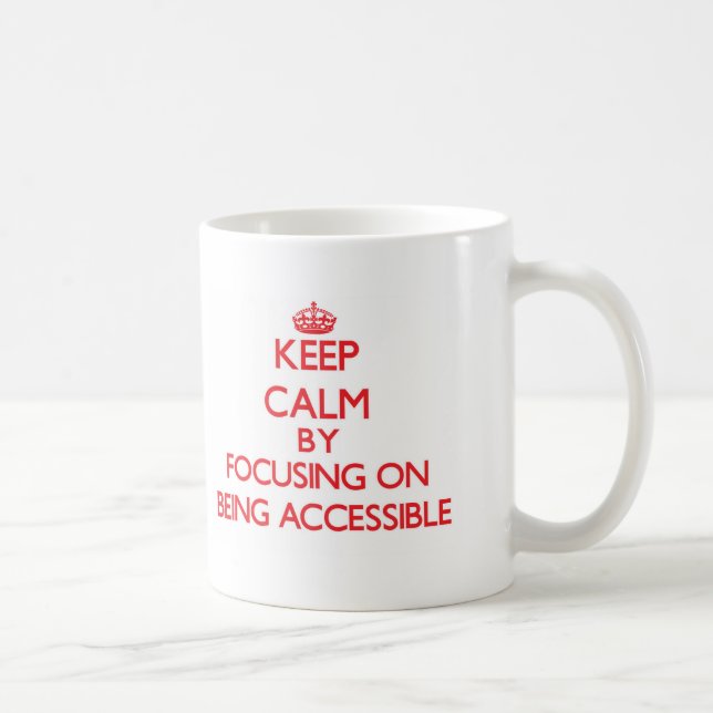 Behalten Sie Ruhe, indem Sie auf Sein zugänglich Kaffeetasse (Rechts)