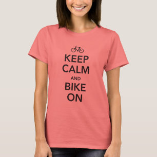 Behalten Sie Ruhe und fahren Sie an, schwarzer T-Shirt