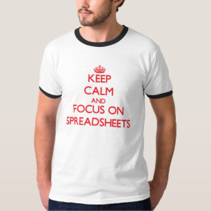 Behalten Sie Ruhe und Fokus auf Verteilungsbögen T-Shirt