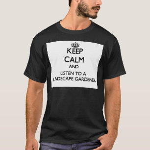 Behalten Sie Ruhe und hören Sie auf einen T-Shirt