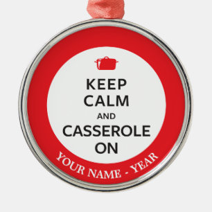 Behalten Sie Ruhe und Kasserolle an Silbernes Ornament
