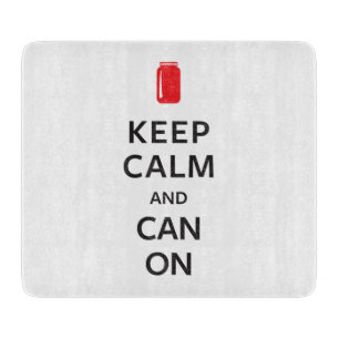 Behalten Sie Ruhe und können Sie an Schneidebrett