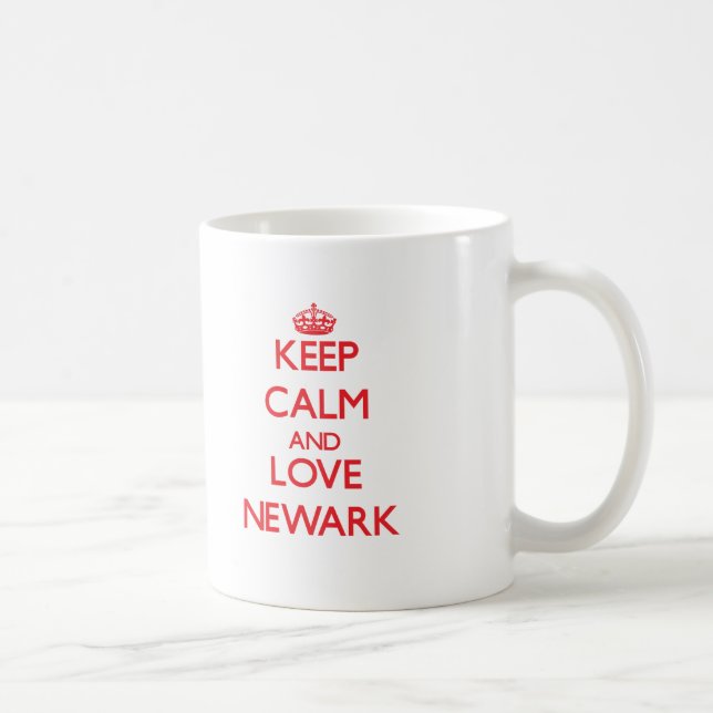 Behalten Sie Ruhe und Liebe Newark Tasse (Rechts)