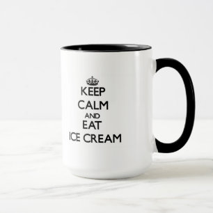 Behalten Sie ruhig und essen Sie Eiscreme Tasse
