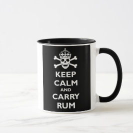Behalten Sie ruhig und tragen Sie Rum Tasse